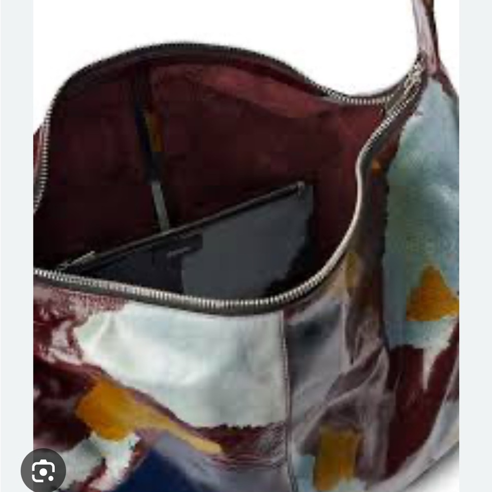 ECCO UPCYCLED LEATHER CAMO HOBO BAG - NEW WITH TAGS AND DUSTBAG - Picture 2 of 15